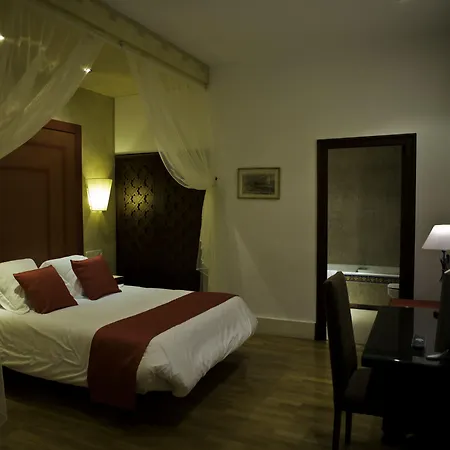 Hotel Hacienda Del Cardenal-3